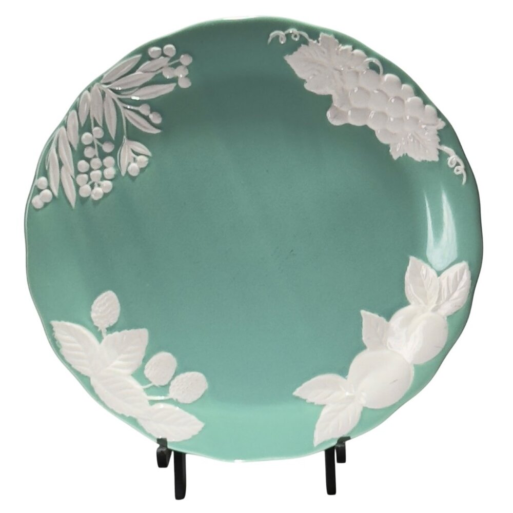 Greg Matthews Oggetti Ceramic Bread/SaladPlate Embossed Fruit & Leaves Set of 8